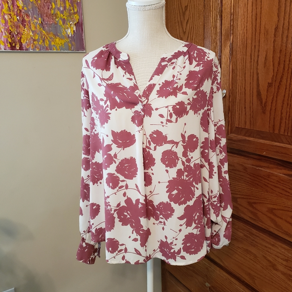 Simply Vera Wang dressy blouse L